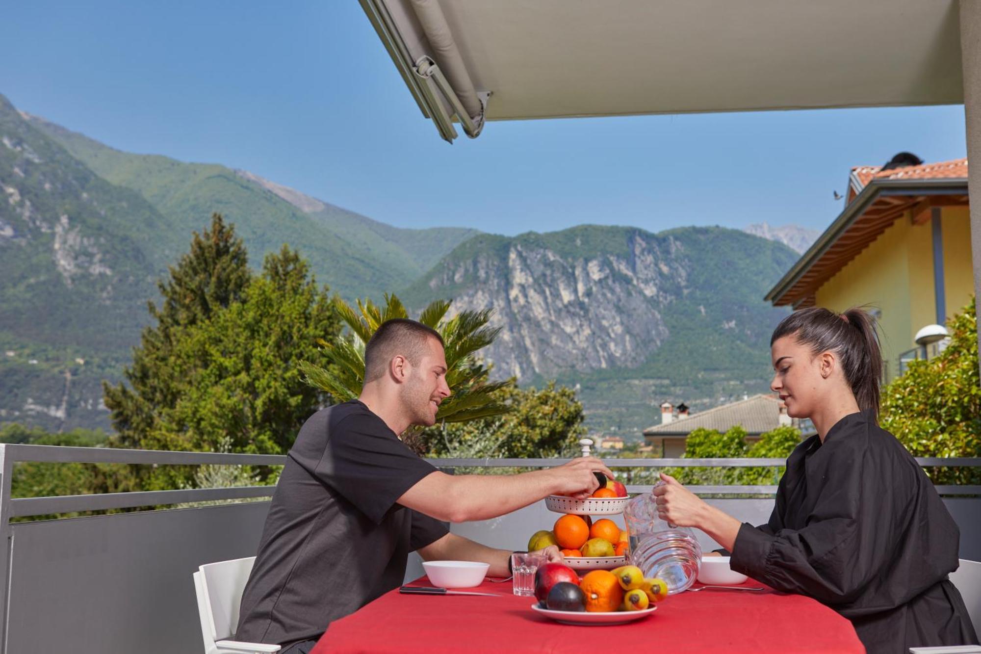 Appartamenti Sant'Alessandro Riva del Garda Exterior foto